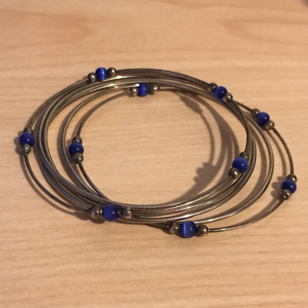 💕 3/$6 Blue and silver bangle bracelets